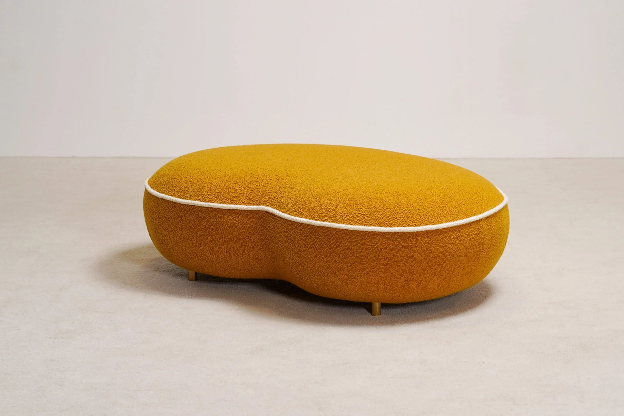 Billy Ottoman by Proisy Studio
