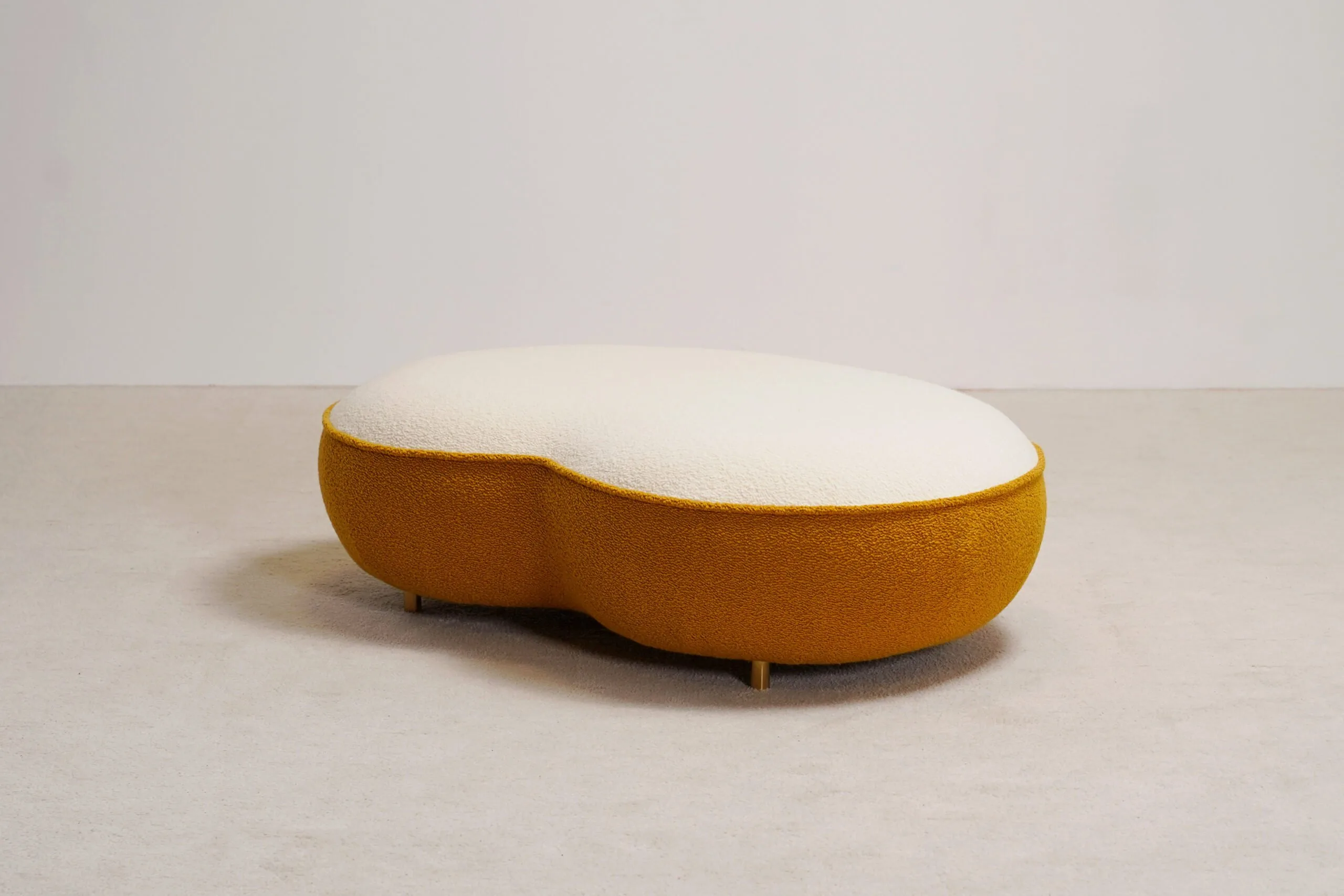 Billy Ottoman by Proisy Studio