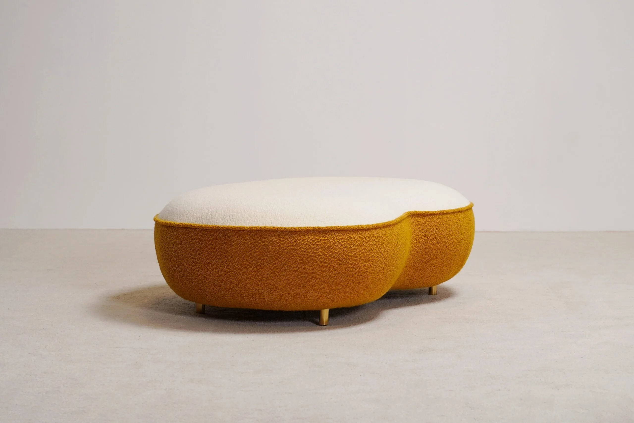 Billy Ottoman by Proisy Studio