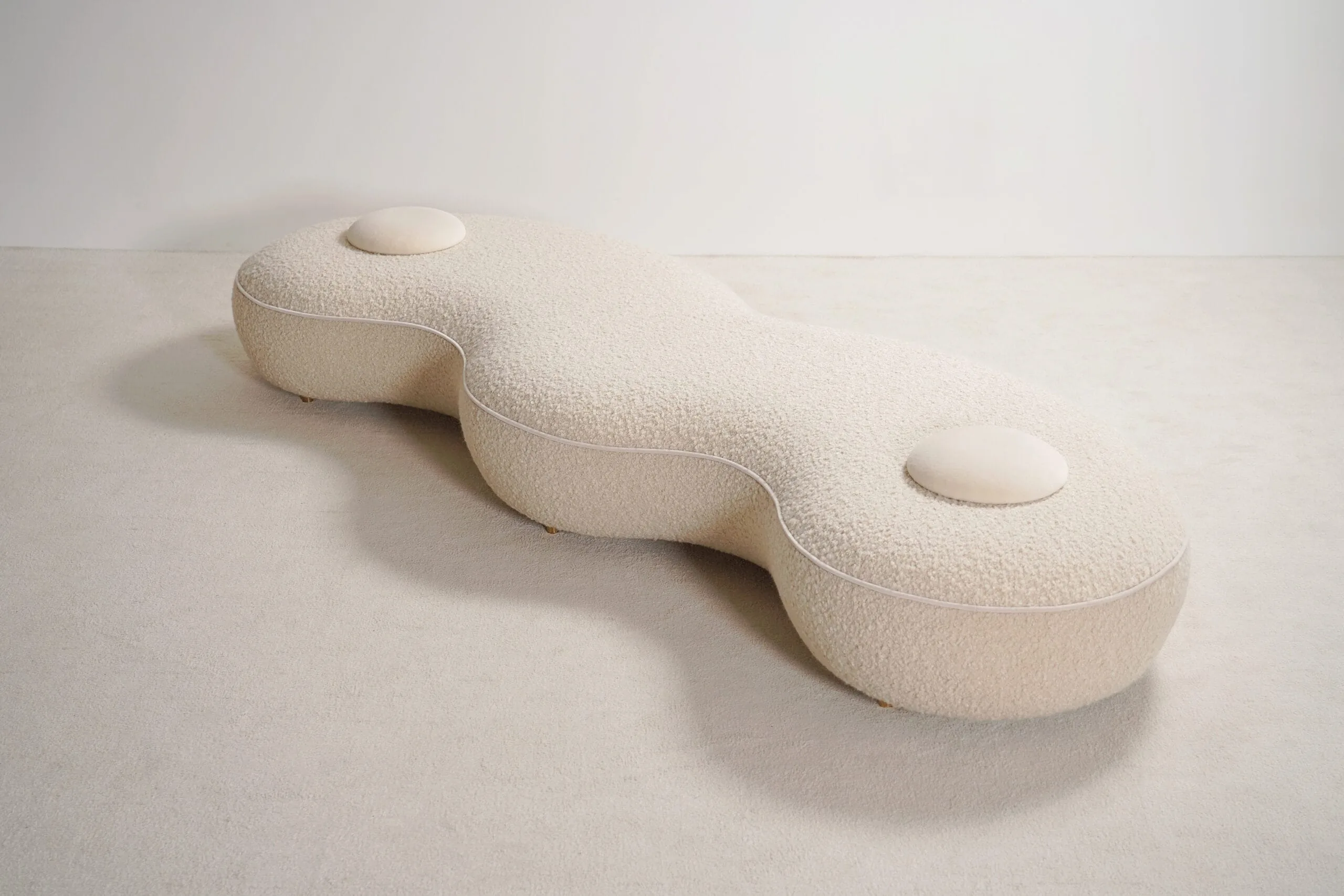 Bonnie Daybed by Proisy Steve
