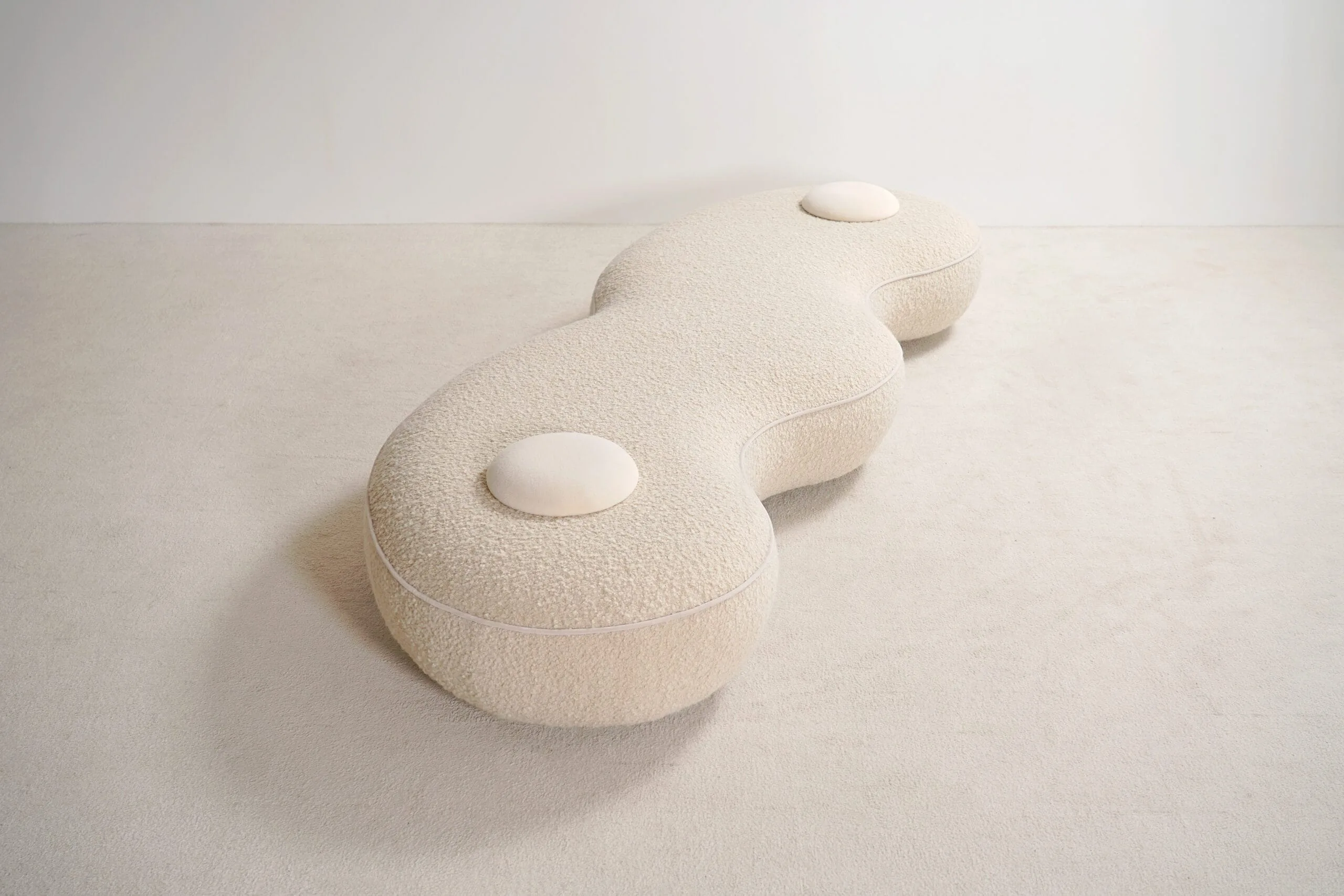 Bonnie Daybed by Proisy Steve