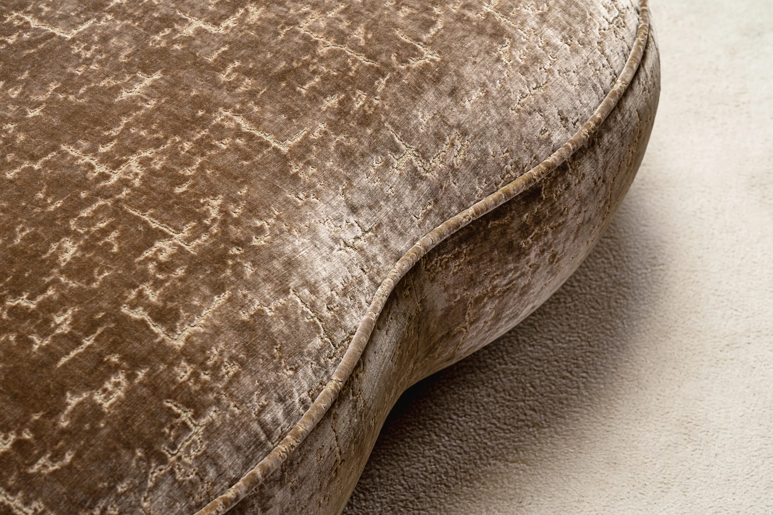 Billy Ottoman by Proisy Studio