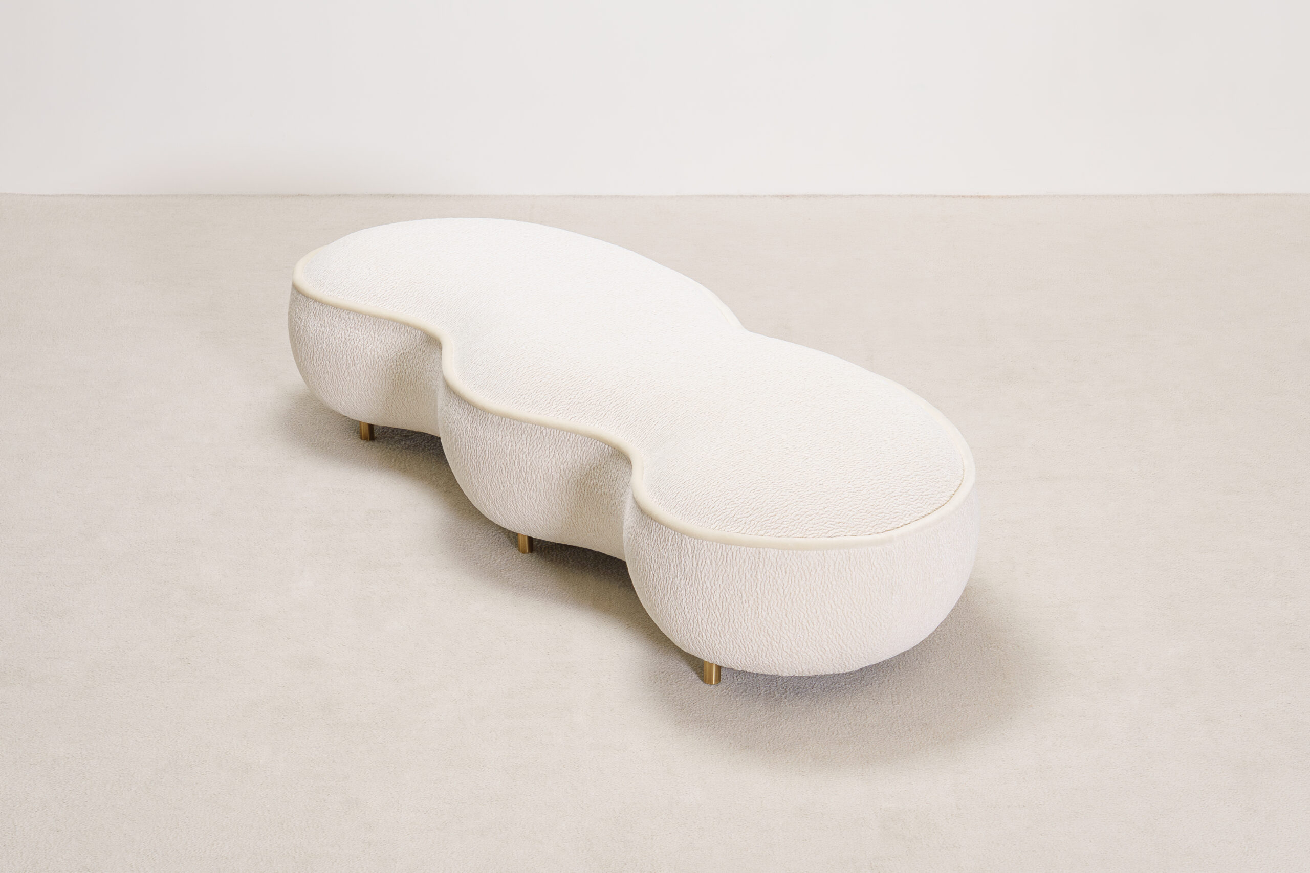 Clyde Bench by Proisy Studio